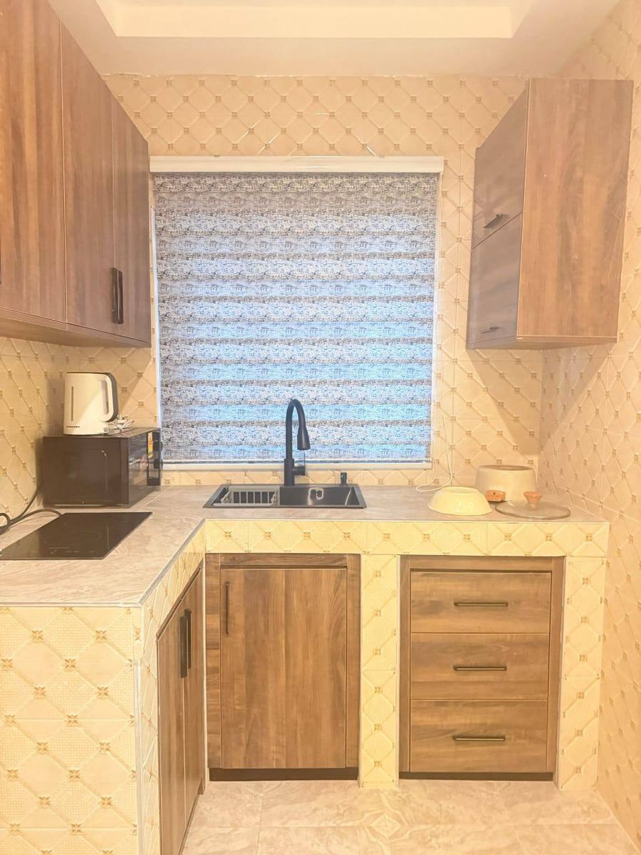 Fitted kitchen